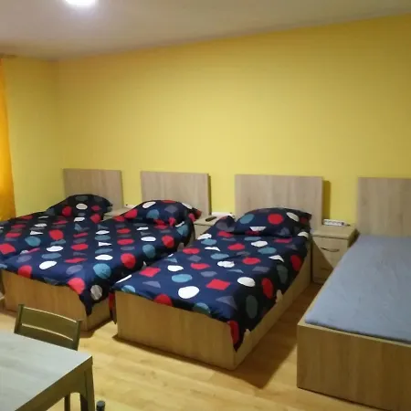 Farma Czerwone Maki 2 Lazienki 5 Pokoi Kuchnia - Noclegigrodziskpl 792-535-535 Grodzisk Mazowiecki