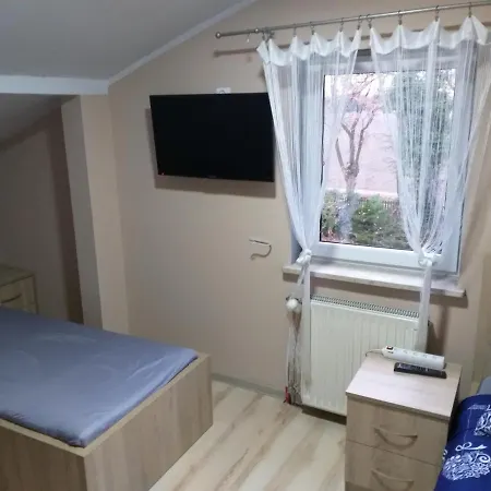 Czerwone Maki 2 Lazienki 5 Pokoi Kuchnia - Noclegigrodziskpl 792-535-535 *