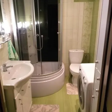 Czerwone Maki 2 Lazienki 5 Pokoi Kuchnia - Noclegigrodziskpl 792-535-535 *