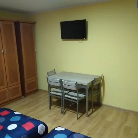 Czerwone Maki 2 Lazienki 5 Pokoi Kuchnia - Noclegigrodziskpl 792-535-535 Bauernhof Grodzisk Mazowiecki