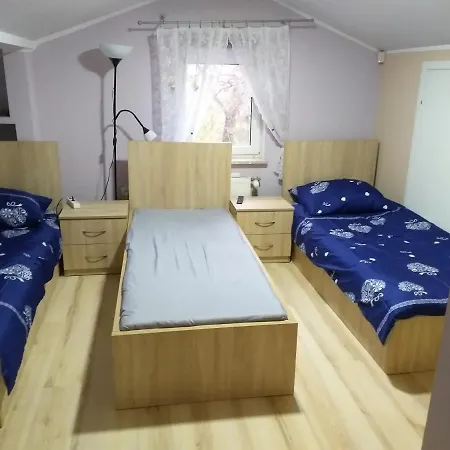 Farm stay Czerwone Maki 2 Lazienki 5 Pokoi Kuchnia - Noclegigrodziskpl 792-535-535 Grodzisk Mazowiecki