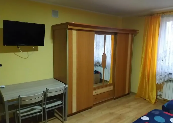 Czerwone Maki 2 Lazienki 5 Pokoi Kuchnia - Noclegigrodziskpl 792-535-535 Farma *