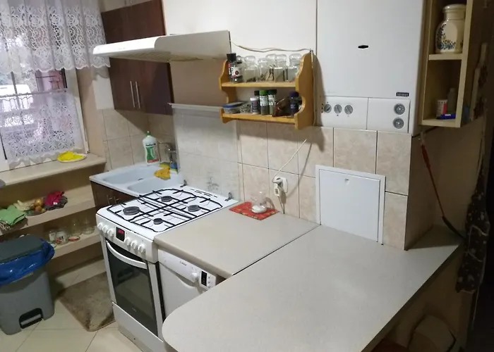 Czerwone Maki 2 Lazienki 5 Pokoi Kuchnia - Noclegigrodziskpl 792-535-535